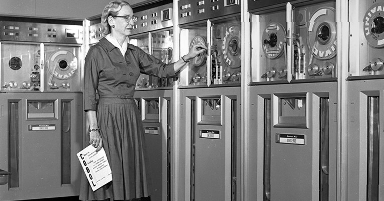 Lập trình viên đầu tiên thế giới là một phụ nữ, và nhiều điều thú vị có thể bạn chưa biết - Grace Murray Hopper