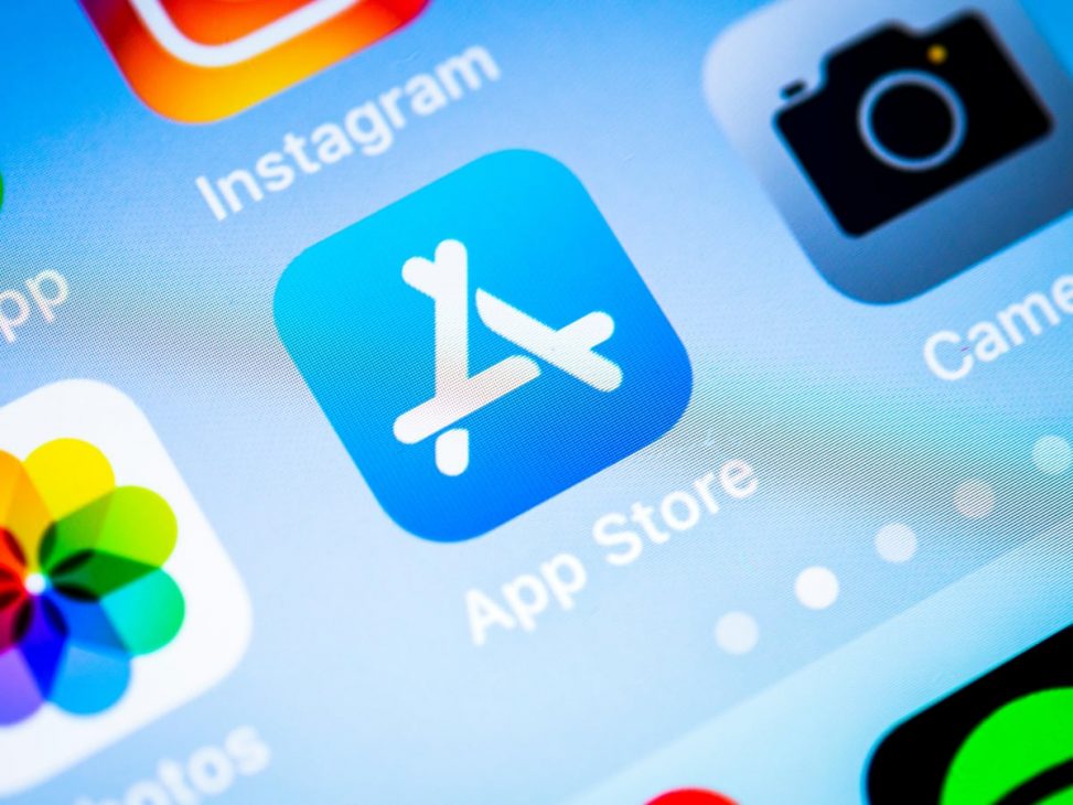 Apple đối mặt với các cuộc điều tra ở EU vì sự thống trị của App Store - apple 2 1
