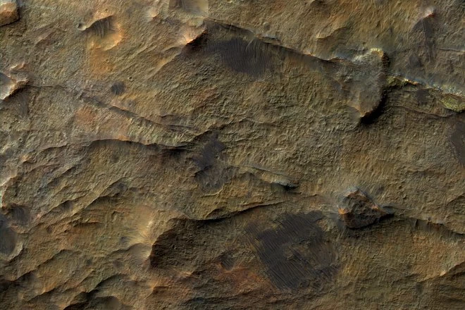 Ngắm quang cảnh đẹp tuyệt vời trên sao Hỏa lần đầu được công bố - 7 sao hoa