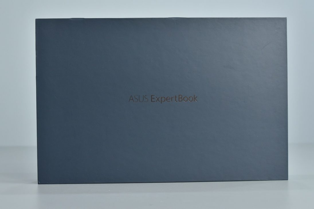 Khui hộp: Laptop ASUS ExpertBook B9 cho doanh nhân có gì lạ? - DSC8813