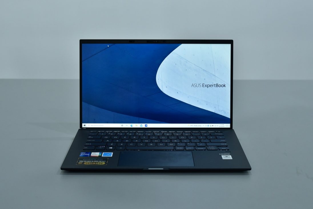 Khui hộp: Laptop ASUS ExpertBook B9 cho doanh nhân có gì lạ? - DSC8889