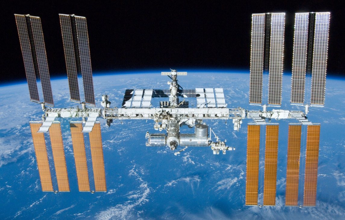 Nga đe dọa rời chương trình Trạm vũ trụ quốc tế ISS vì lệnh trừng phạt của Mỹ - Tram vu tru quoc te ISS 2