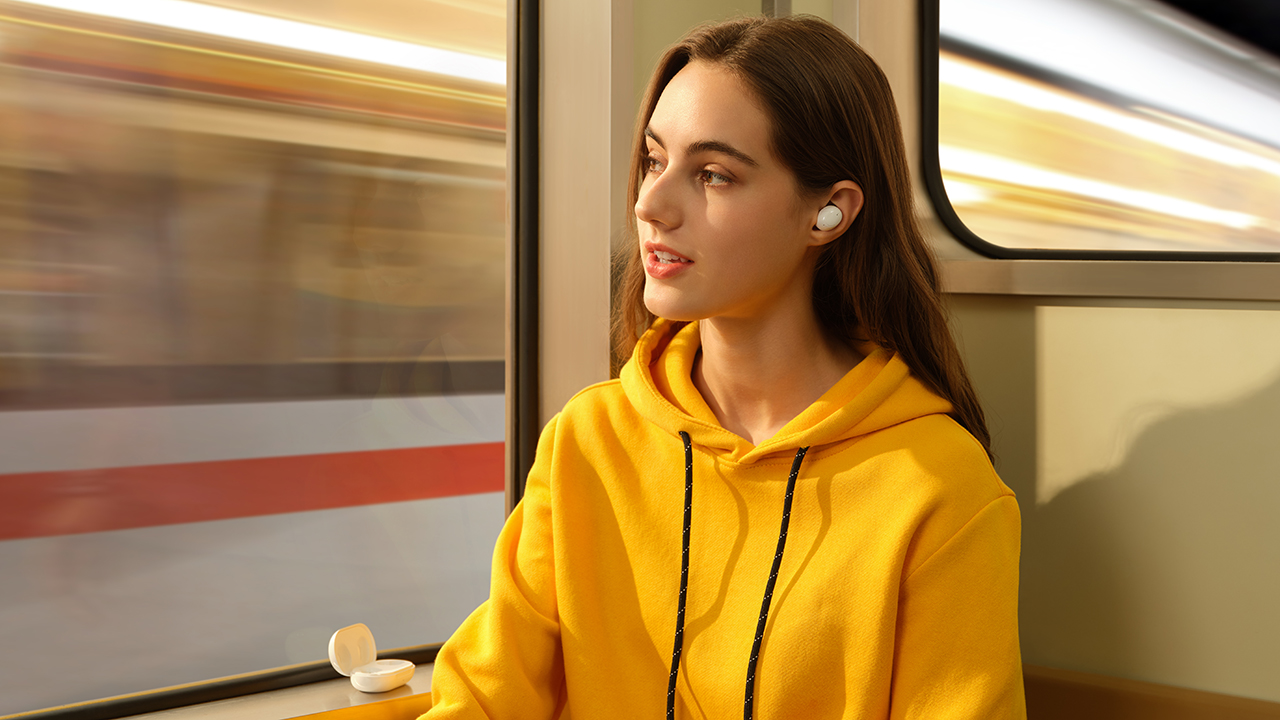 Điện thoại OPPO A54 6GB và tai nghe Enco Buds - cặp đôi trải nghiệm hoàn hảo, giá tốt - Hinh lifestyle Enco Buds 4