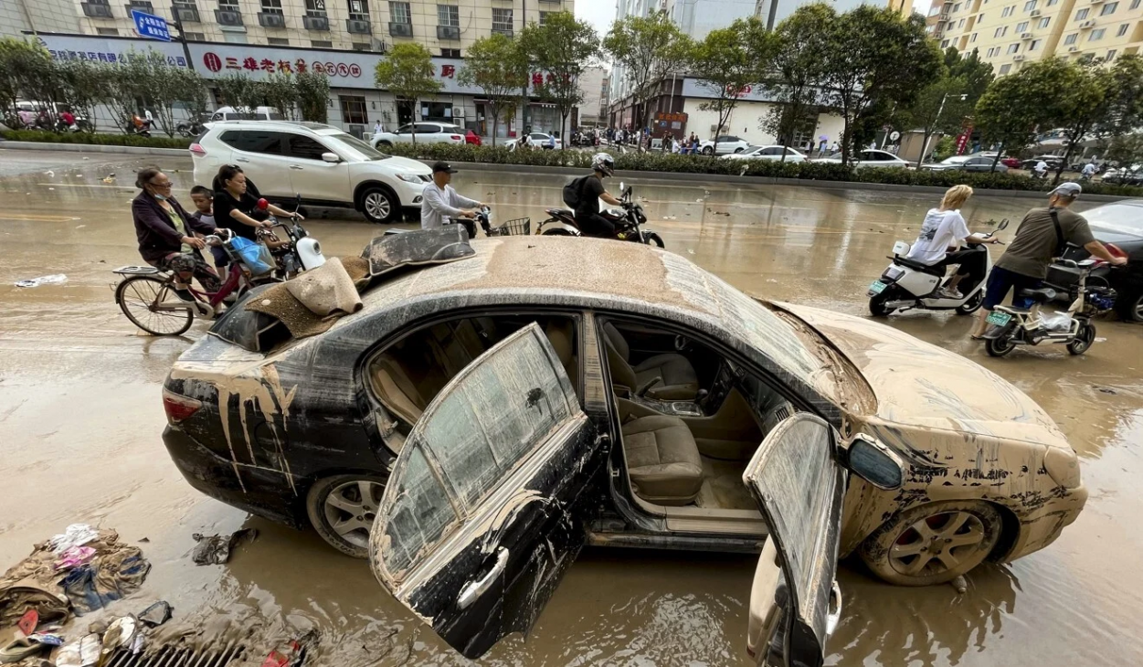 Hệ thống thành phố thông minh Trung Quốc bị nghi vấn sau trận ngập lụt tàn phá ở Trịnh Châu - Trung Quoc 2