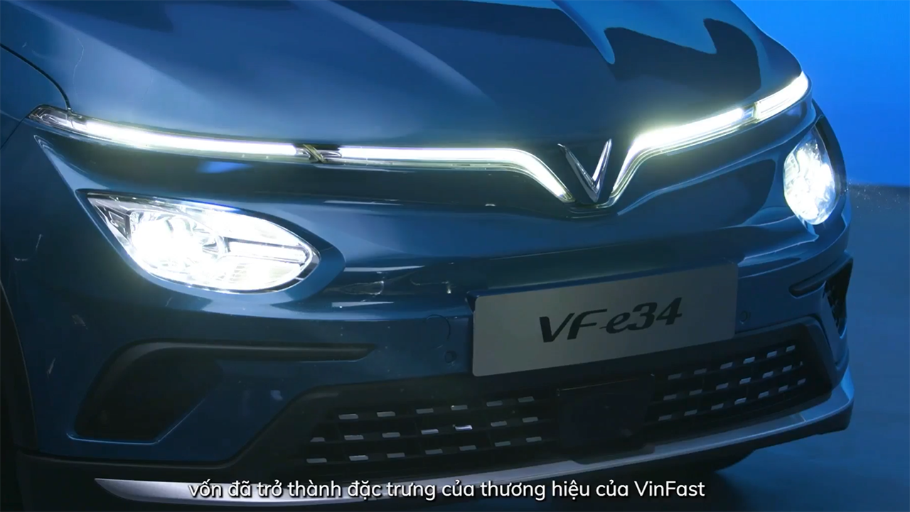 VinFast chính thức ra mắt ô tô điện VF e34 tại Việt Nam, thời gian bảo hành 10 năm - VFe34 35
