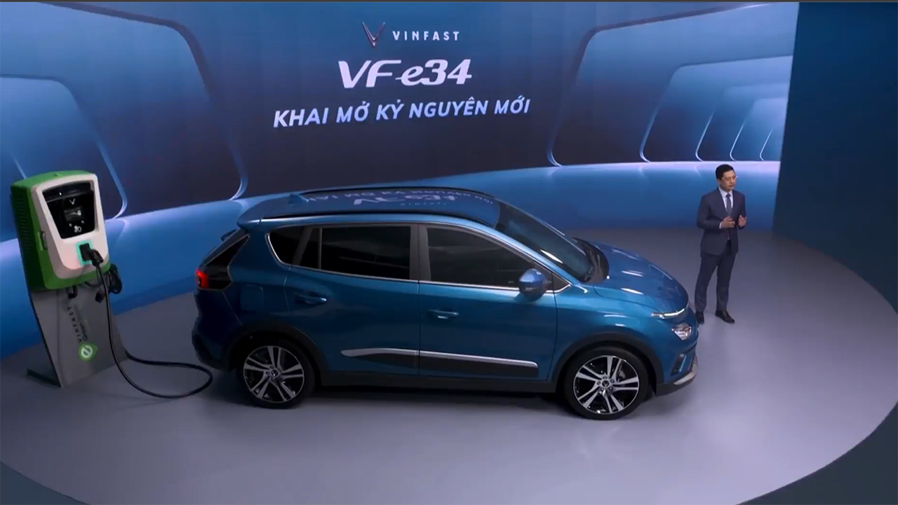 VinFast chính thức ra mắt ô tô điện VF e34 tại Việt Nam, thời gian bảo hành 10 năm - VFe34 76