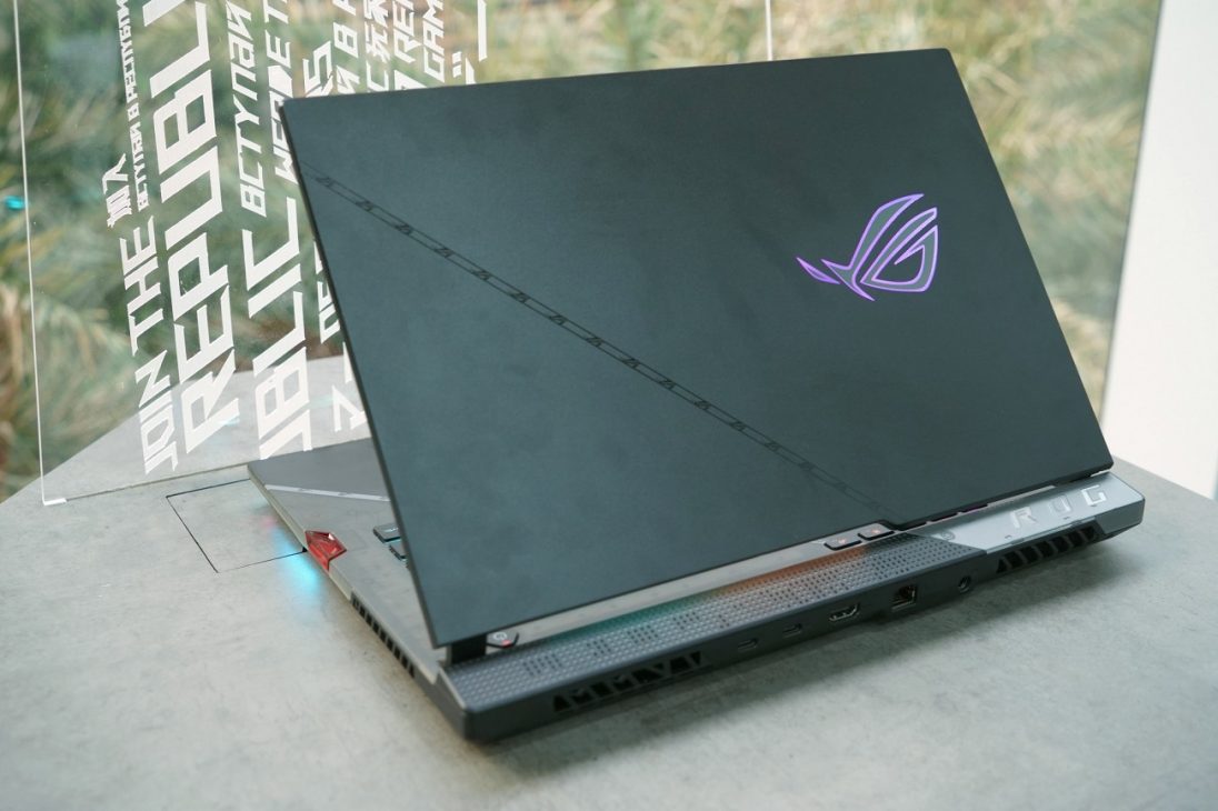 Strix SCAR 15 - laptop gaming sử dụng chip Intel thế hệ 12 đầu tiên đã có mặt tại Việt Nam - ROG Strix SCAR 15 2129