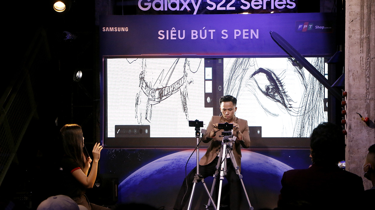 Ấn tượng trải nghiệm vẽ chân dung với bút S Pen của Galaxy S22 Ultra - FPT Shop Galaxy S22 TechOffline 38