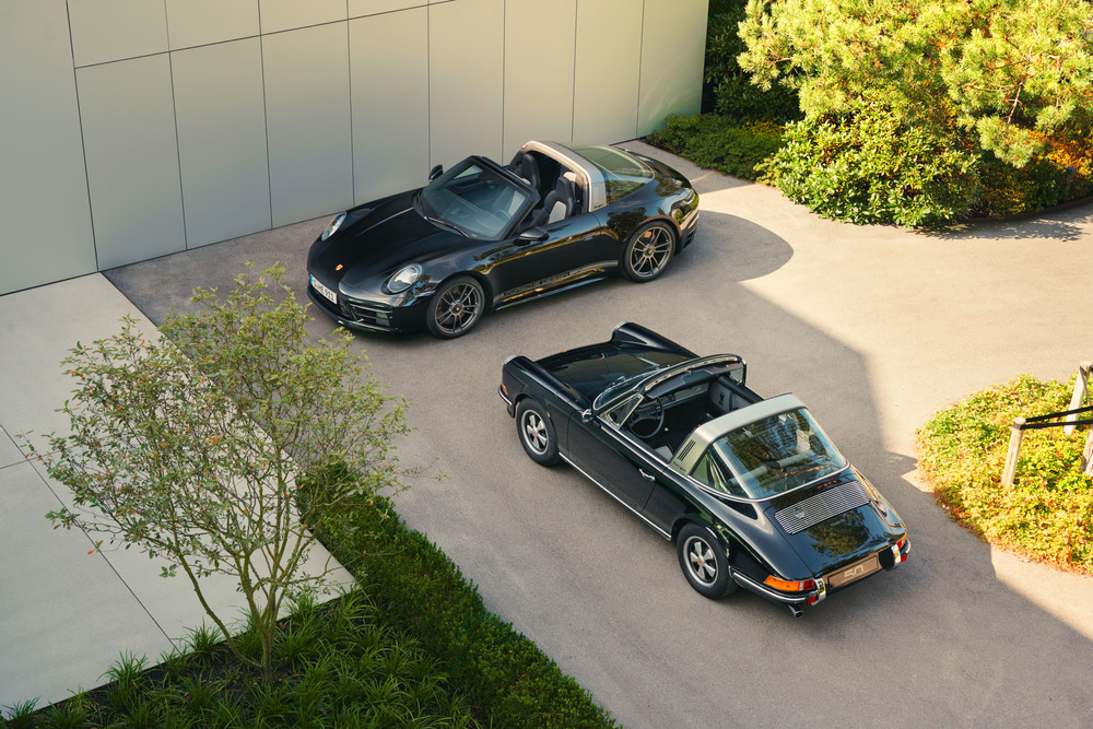 Sinh nhật thứ 50, Porsche ra mắt bản giới hạn dòng siêu xe thể thao 911, giá 11,5 tỷ đồng - S22 0079