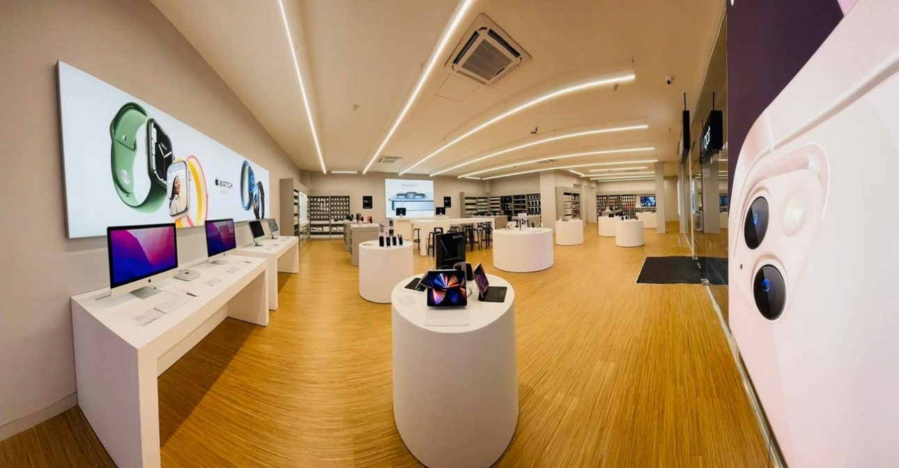 Ra mắt cửa hàng TopZone ủy quyền cao cấp Apple lớn nhất tại Việt Nam cùng nhiều khuyến mãi - 277780684 10159389778984961 5728217975232766659 n