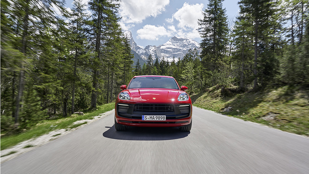 Porsche ra mắt SUV Macan thế hệ mới: mạnh mẽ, thể thao hơn - P21 0356