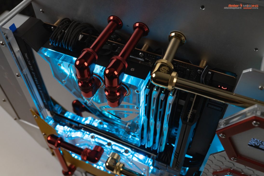Giới công nghệ trầm trồ trước bộ PC mô phỏng lò hồ quang của Ironman - d7d6da25c68e08d0519f