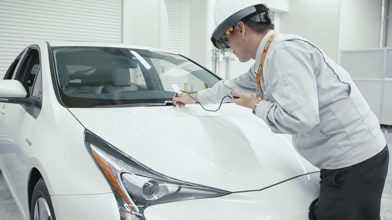 Toyota sẽ cung cấp dịch vụ tẩy sơn để khách hàng dễ dàng thay màu mới cho ô tô - toyota