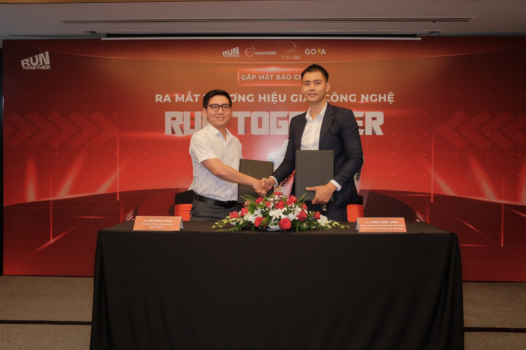 RUN Together, thương hiệu giày Việt nam ra mắt giày chạy bộ gắn chip NFC - RUN Together x Goya