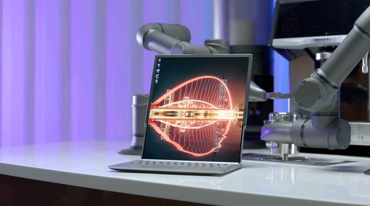 Lenovo trình diễn loạt sáng tạo công nghệ thông minh tại Tech World 2022 - Lenovo Rollable PC