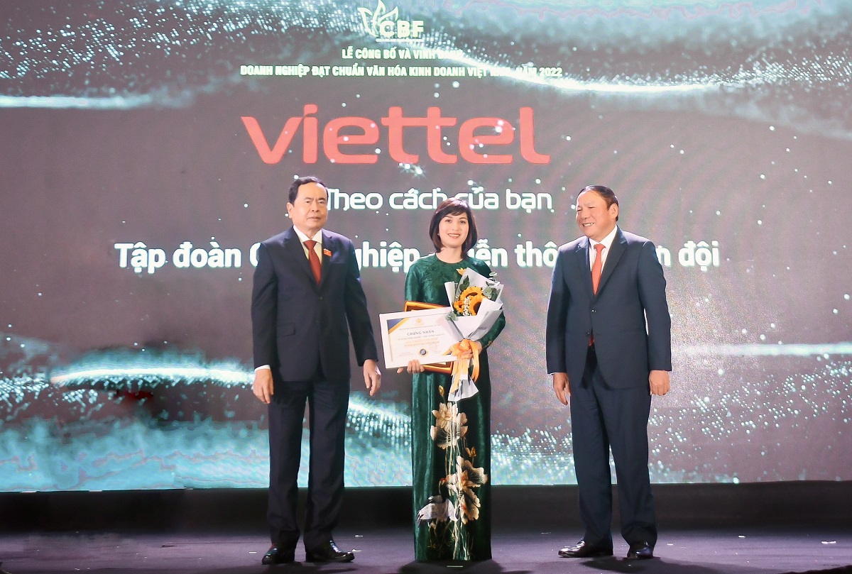 Viettel đạt chuẩn văn hóa kinh doanh Việt Nam 2022 | Doanh nghiệp | Thế Giới Số