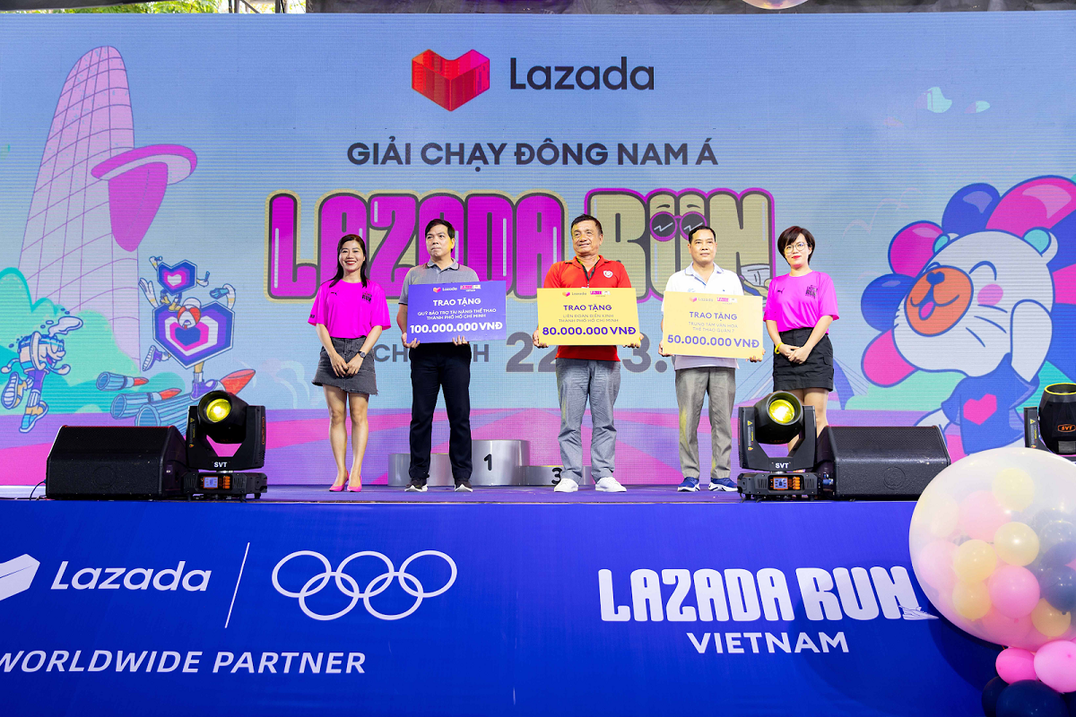 Giải chạy Lazada Run tại Việt Nam quy tụ hơn 9.000 người tham dự ngay lần đầu tổ chức - 7e57a05d 83d7 44fc 89b4 ec3e9b18d5d9 1