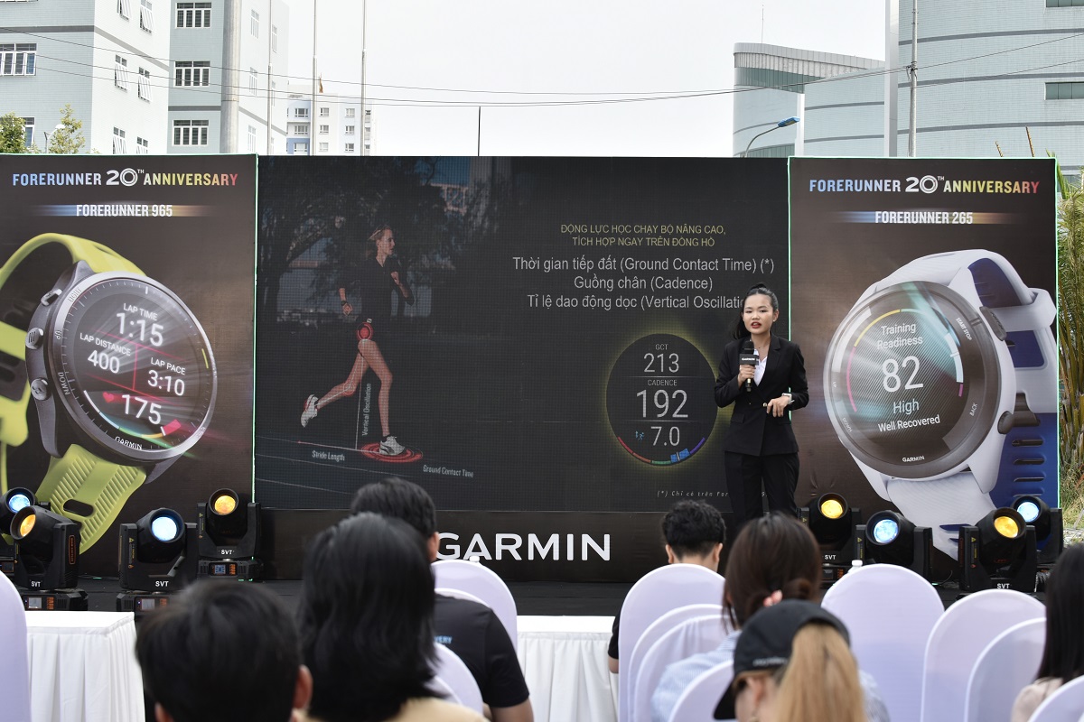 Garmin ra mắt Forerunner 265 và 965 - huấn luyện viên nghiêm khắc của giới chạy bộ - Dai dien Garmin chia se tai su kien