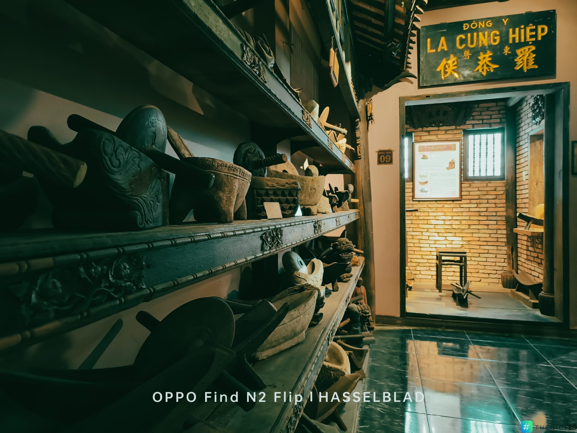 Oppo N2 Flip "choáng ngợp" trước Bảo tàng Y học cổ truyền - một  điểm du lịch độc đáo ít ai biết - Oppo N2 Flip 1 of 1 13
