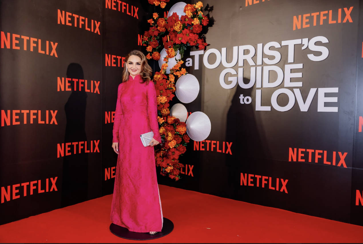 Phim A TOURIST'S GUIDE TO LOVE đã được công chiếu độc quyền trên Netflix - image 21