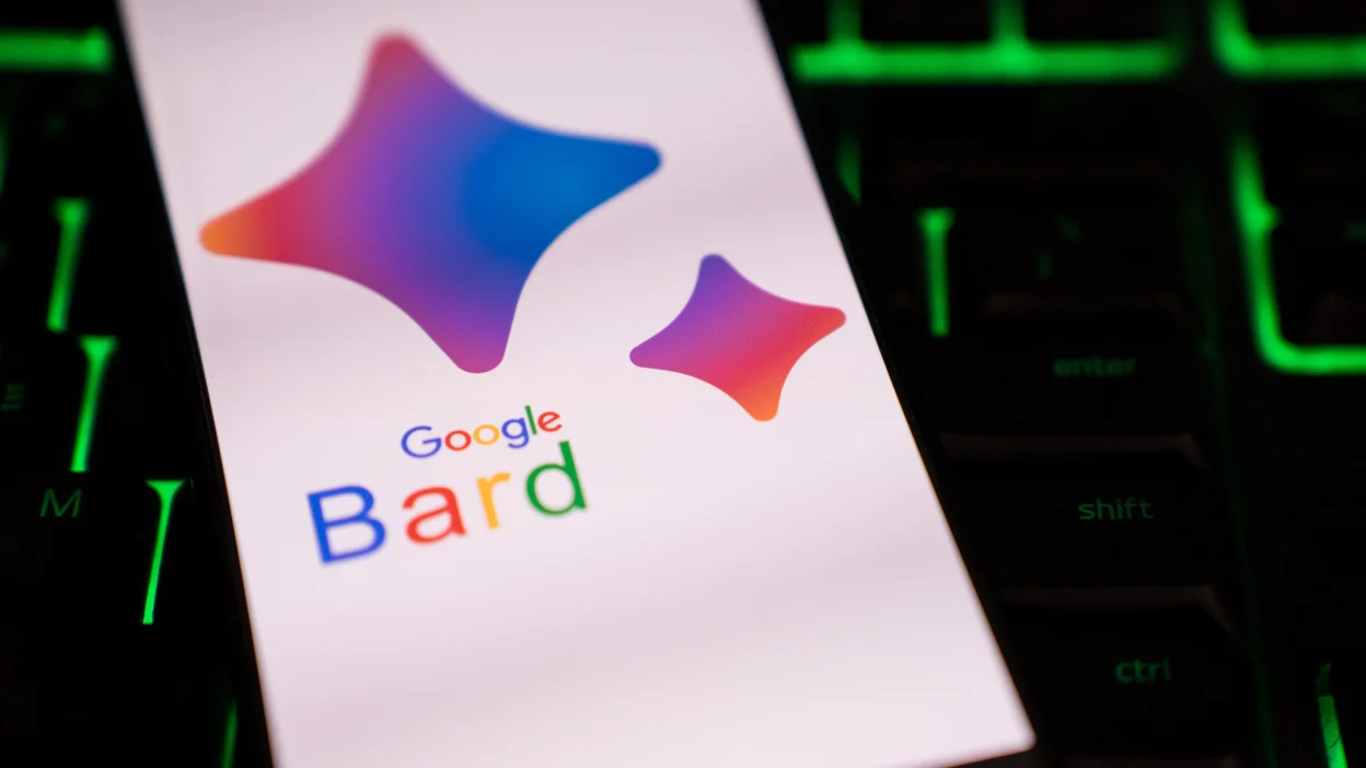 Công ty mẹ Google cảnh báo nhân viên không nhập thông tin bí mật vào các chatbot - Bard 1