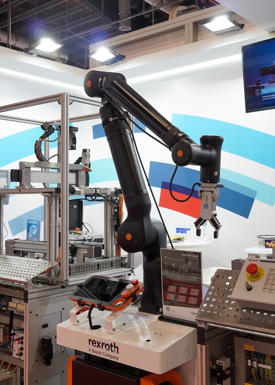 Bosch Rexroth giới thiệu nhiều giải pháp mới về Công nghệ Tự động hóa Nhà máy - DSC05859