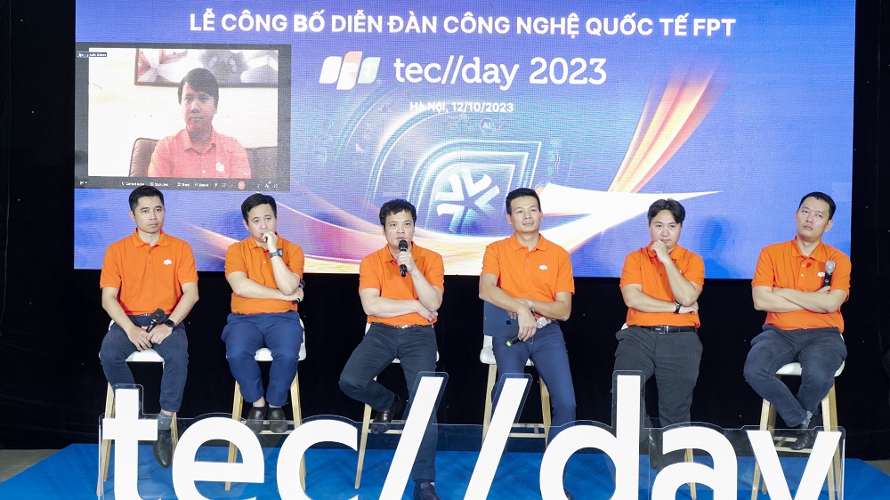 FPT Techday 2023 dự kiến đón 10.000 khách tham dự - Lanh dao Tap doan FPT chia se trong Le cong bo dien dan cong nghe quoc te FPT Techday 2023