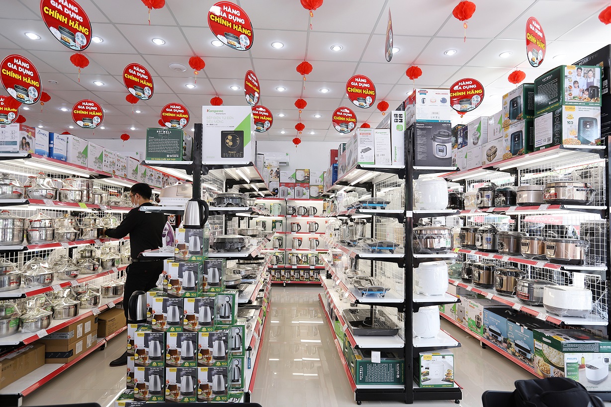 Đại tiệc sale cuối năm, FPT Shop siêu giảm giá đến 70% - HINH 1 2