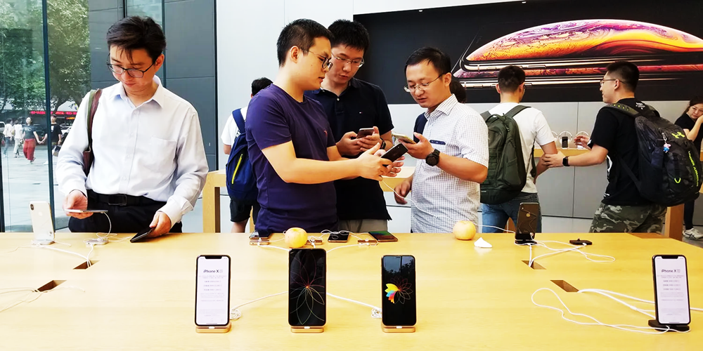 Doanh số iPhone tại Trung Quốc giảm hơn 30% trong tuần đầu tiên của năm 2024 - Apple 1 1