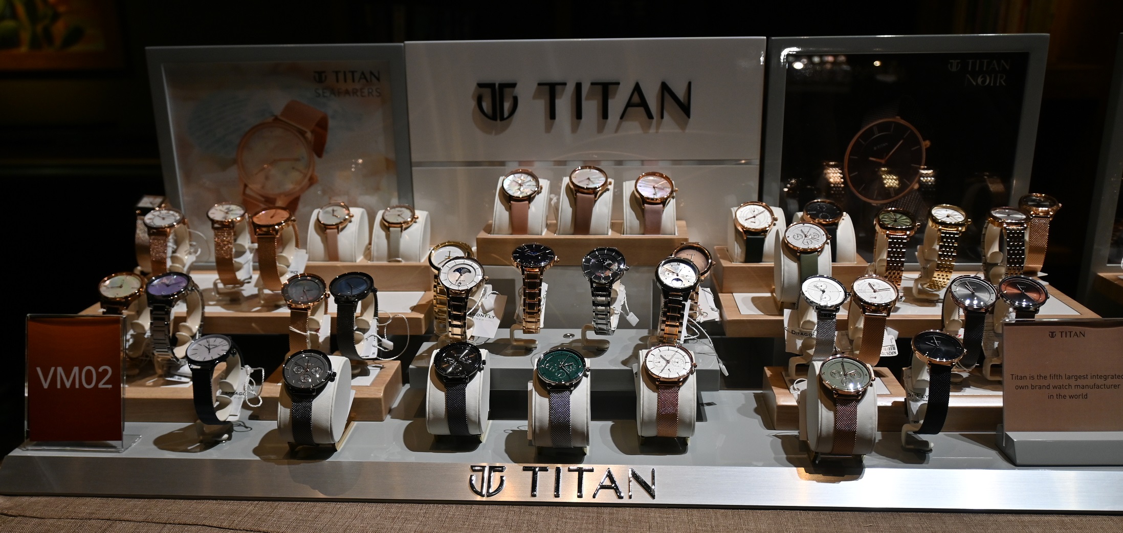 Bộ sưu tập đồng hồ Titan, từ thời trang đến thông minh, chính thức có mặt ở Việt Nam - DSC 1075