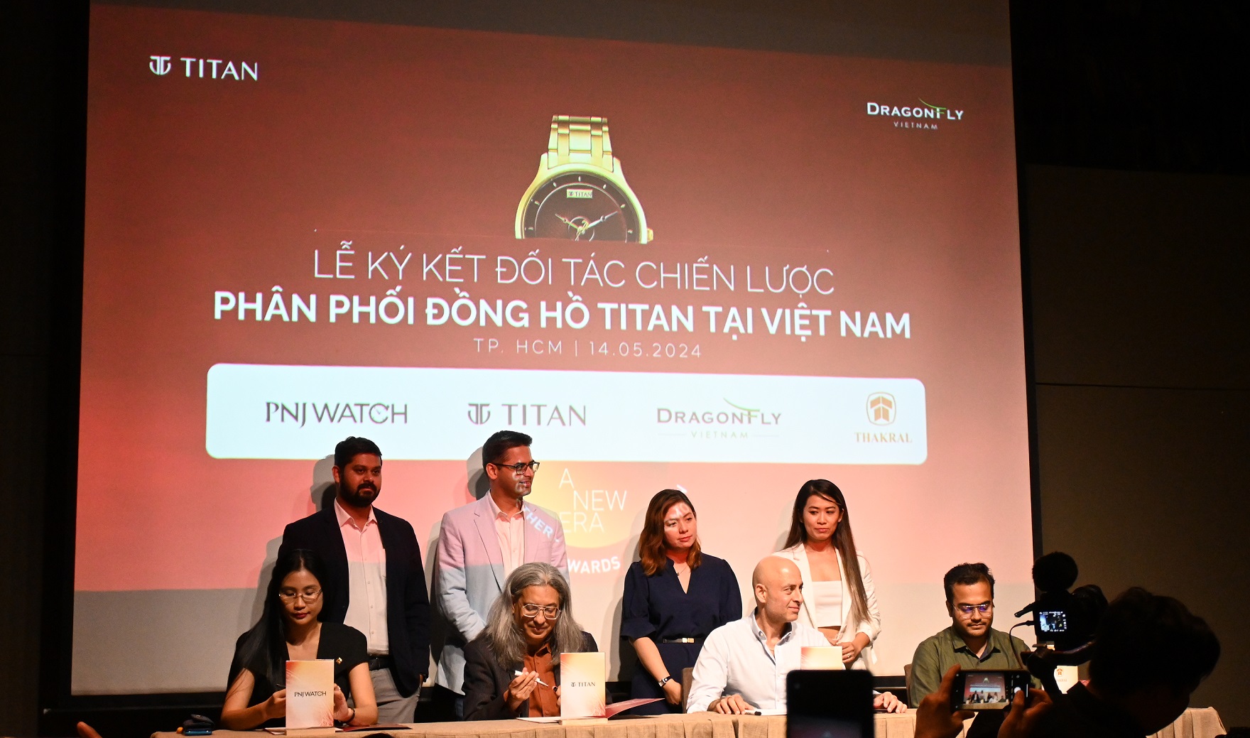 Bộ sưu tập đồng hồ Titan, từ thời trang đến thông minh, chính thức có mặt ở Việt Nam - DSC 1095