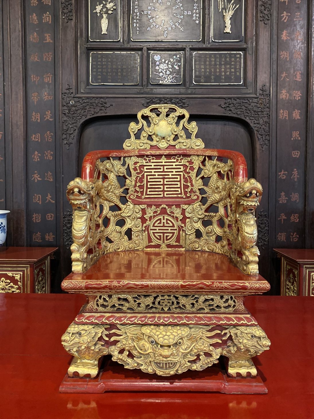 Triển lãm trên không gian số những cổ vật, đã được định danh, cực quý triều Nguyễn - Ngai Vang Hoang De Thoi Nguyen