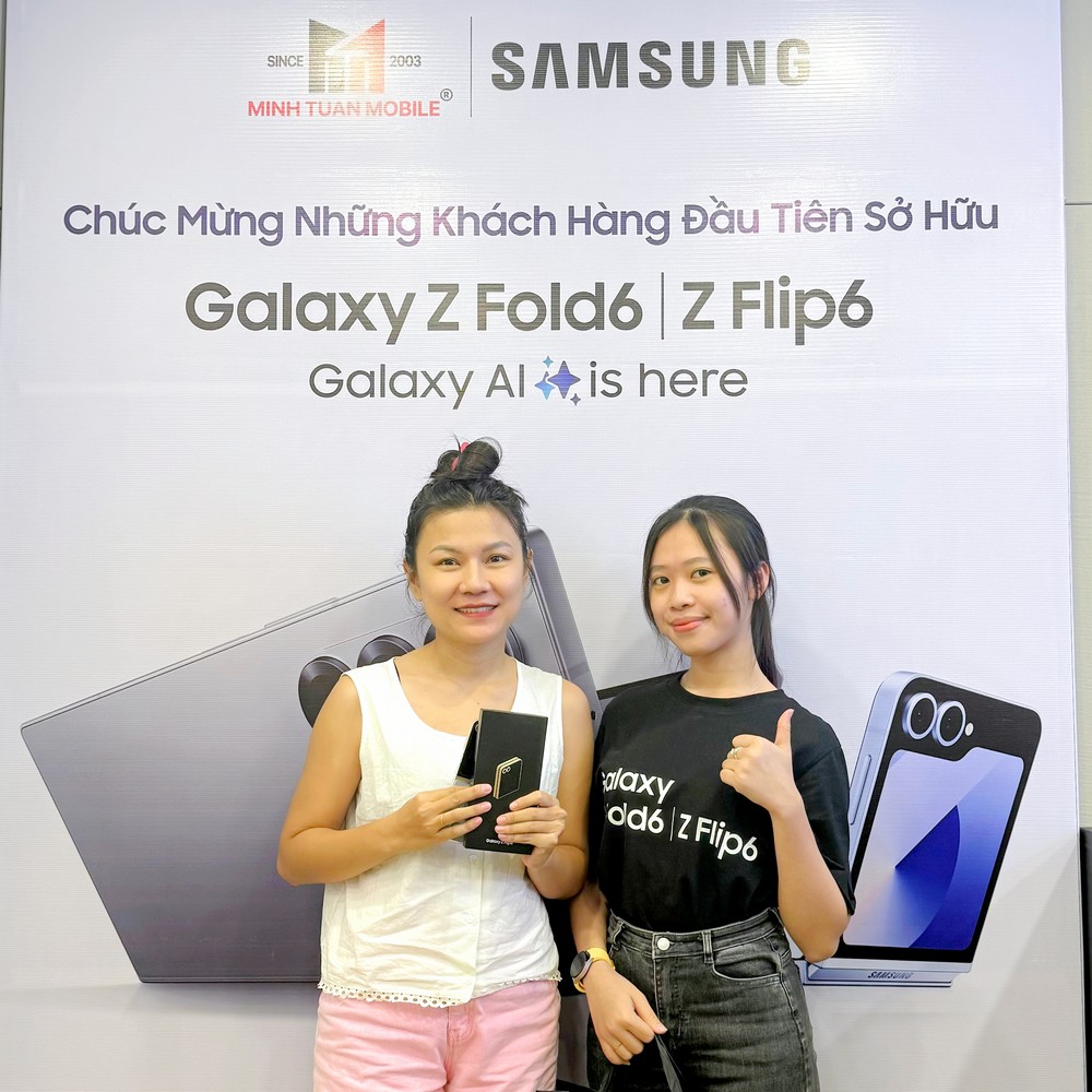 Minh Tuấn Mobile giao Galaxy Z6 Series tới khách hàng đặt trước - minh tuan mobile giao galaxy z6 series 02