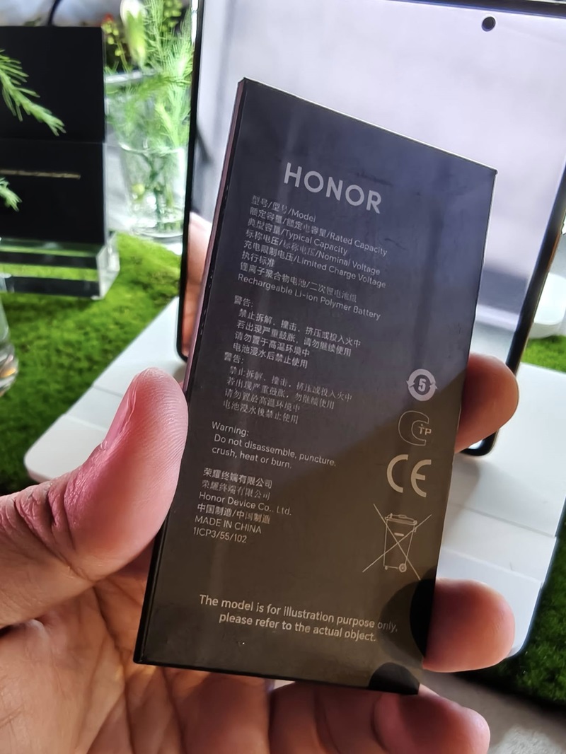 HONOR Magic V3 - smartphone gập mỏng, nhẹ, bền nhất chính thức mở bán, giá 39,9 triệu đồng, bộ quà tặng 12 triệu đồng - 470073283 10227516404956237 3823244772467790100 n