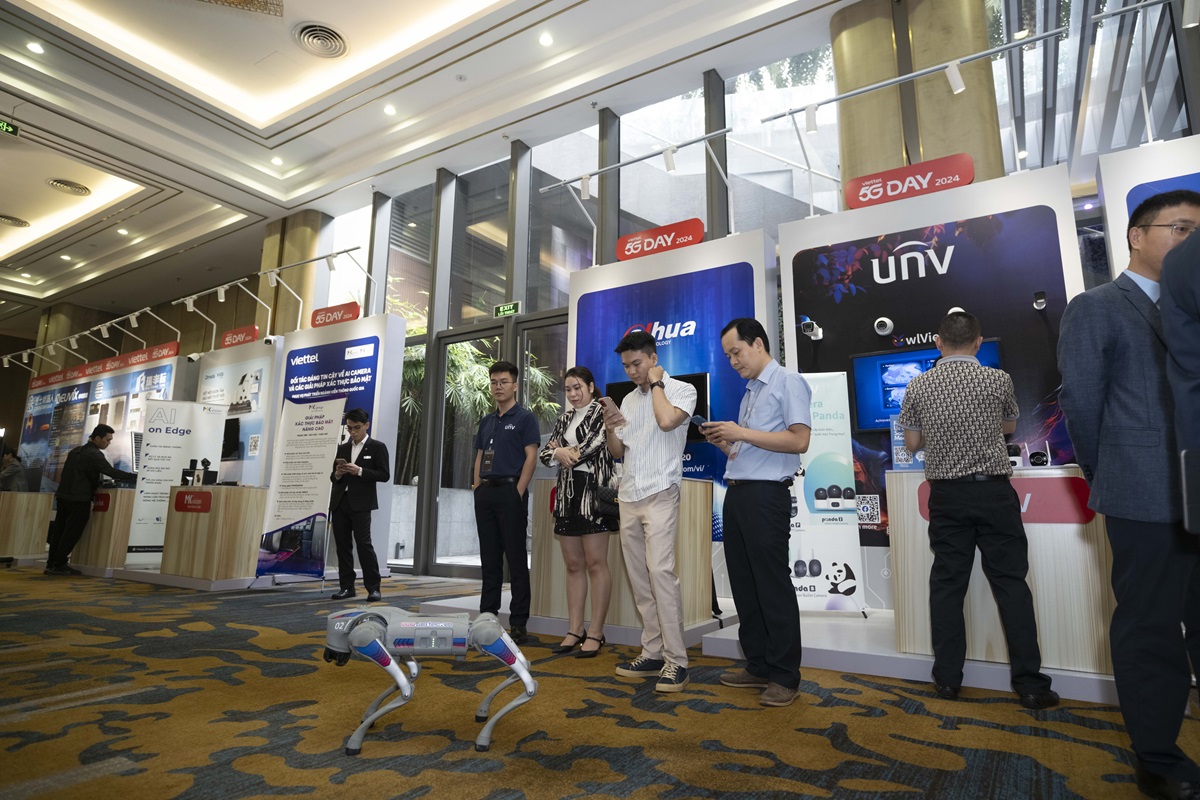 Viettel 5G Day 2024: Hợp tác mở rộng hệ sinh thái ứng dụng và sản phẩm, đưa 5G vào cuộc sống - VIET0054