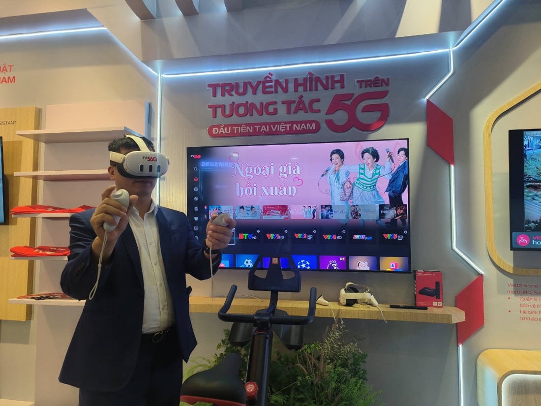 Viettel 5G Day 2024: Hợp tác mở rộng hệ sinh thái ứng dụng và sản phẩm, đưa 5G vào cuộc sống - z6139855258435 8b7aa4e810b2387e3a43350a65838a51