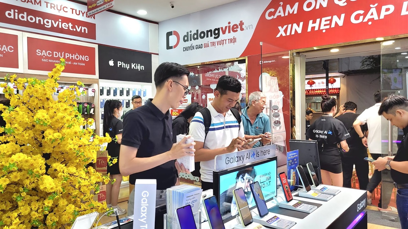 Di Động Việt mở cổng “đặt gạch” siêu phẩm Galaxy mới của Samsung với nhiều quà tặng - unnamed 74