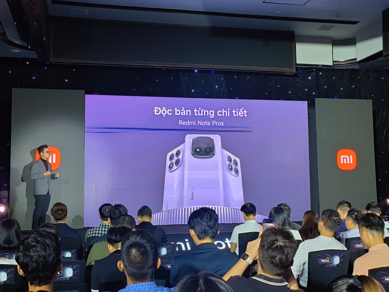 Xiaomi ra mắt Redmi Note 14 Series: Camera AI 200MP, zoom thoải mái, bao va đập, kháng nước, giá từ 4,9 triệu đồng - z6218499280248 8942012820559a812841c411e45364e6