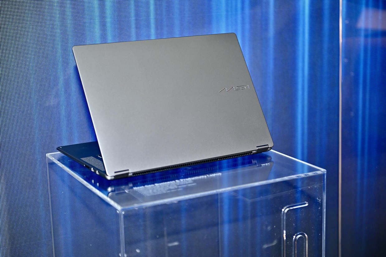 Computex 2025: MSI trình diễn loạt laptop đẹp mạnh ấn tượng và máy chơi game mới - DSC 8061