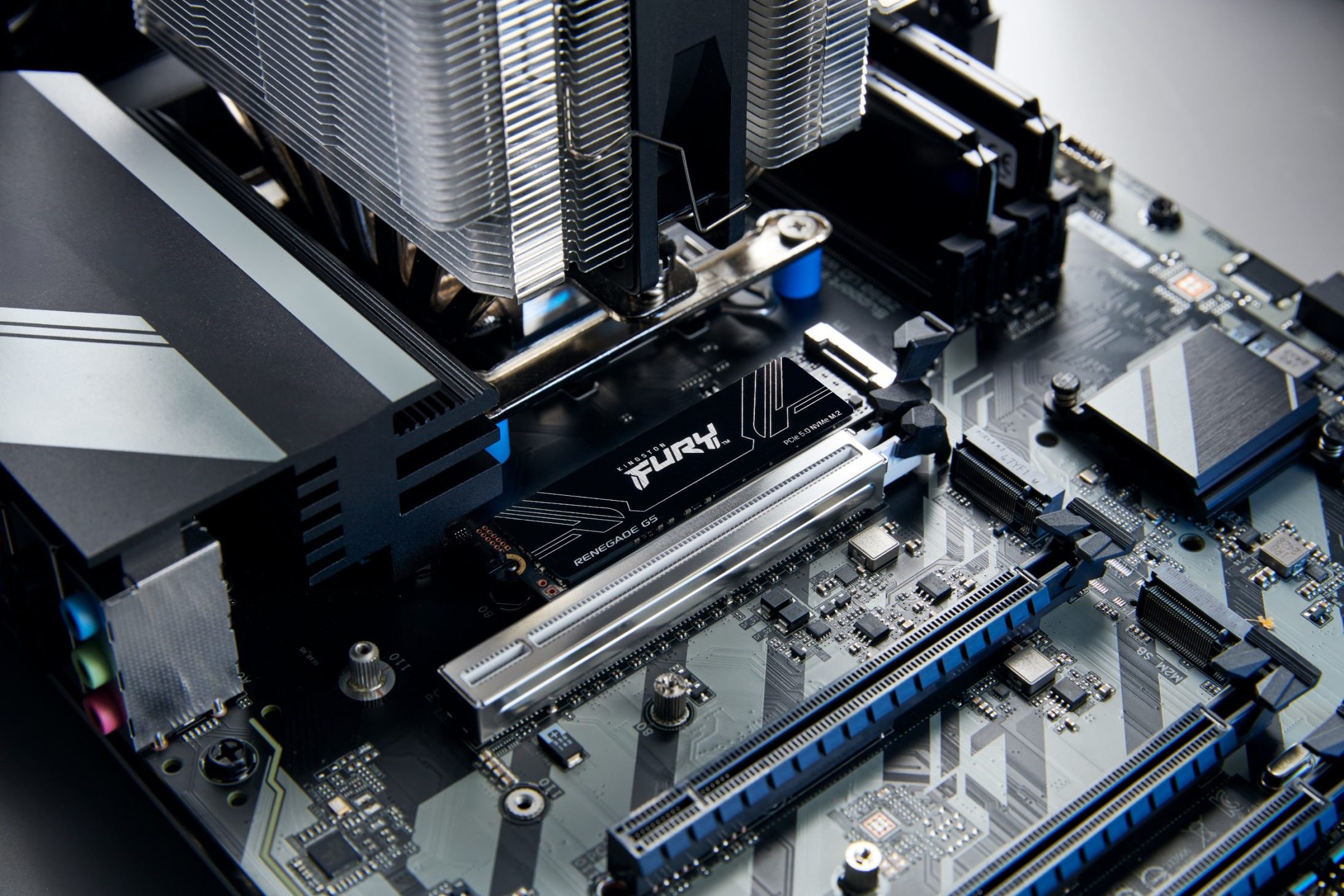 SSD PCIe 5.0 NVMe hiệu năng cao của Kingston FURY ra mắt - Press Photo Kingston FURY Renegade G5 SSD 03