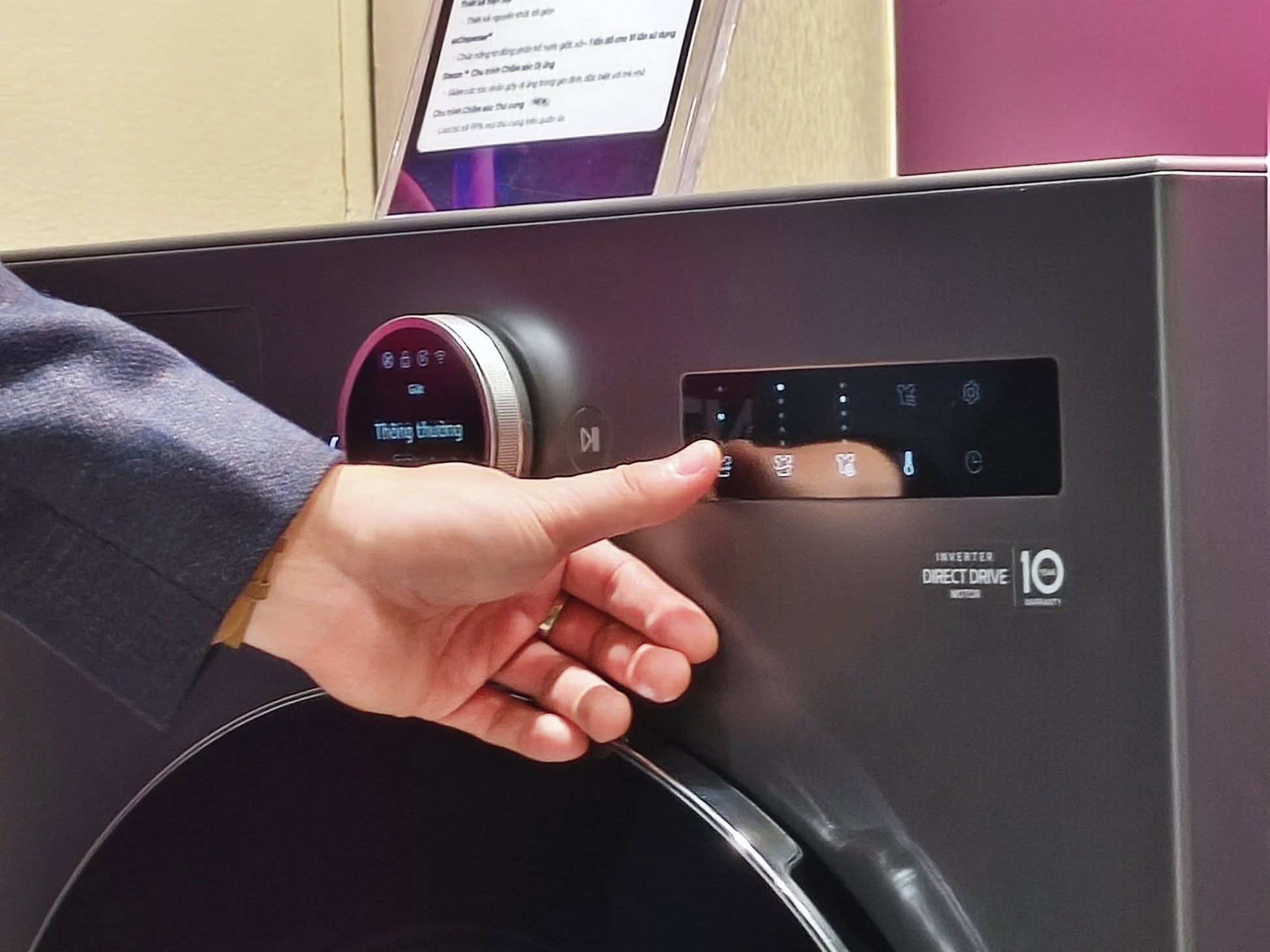 Ra mắt máy giặt và giặt sấy mới LG AI DD 2.0, tích hợp công nghệ AI thấu cảm đầu tiên - 506435682 30082753448006030 9206235957960837102 n