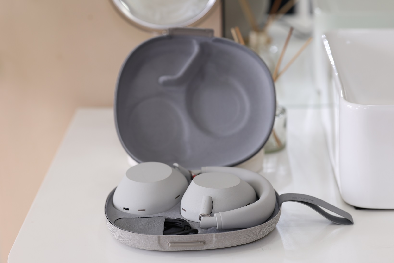 Sony WH-1000XM6: Tai nghe tốt nhất của các dòng tai nghe chống ồn Sony - BAPH6613