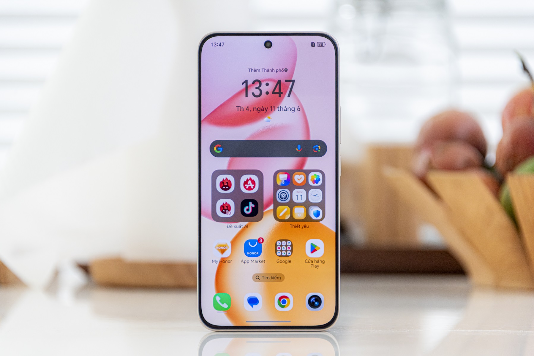 HONOR 400 series có camera 200MP, AI tính năng thú vị, tự phát hiện video giả, giá từ 8,99 triệu đồng - Man hinh HONOR co do sang toi da len den 5000 nit va co loat tinh nang bao ve mat