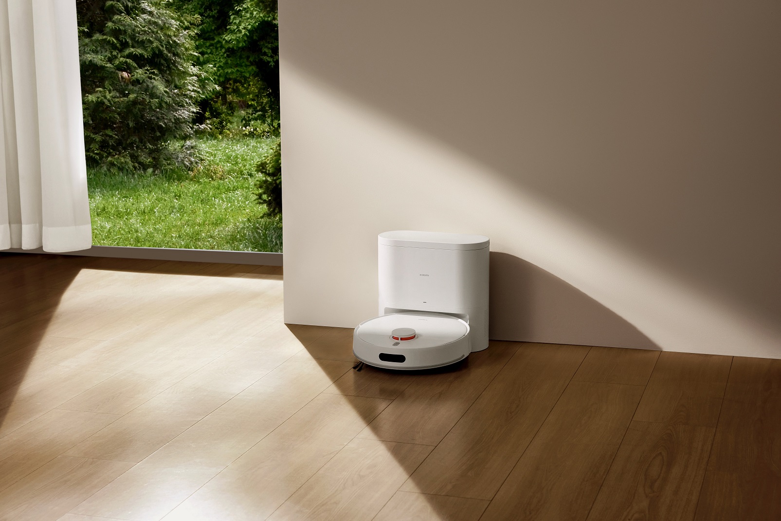 Xiaomi Smart Band 10 màn hình lớn, nhiều tính năng thông minh, giá vừa tay - Xiaomi Robot Vacuum H40 automatic docking