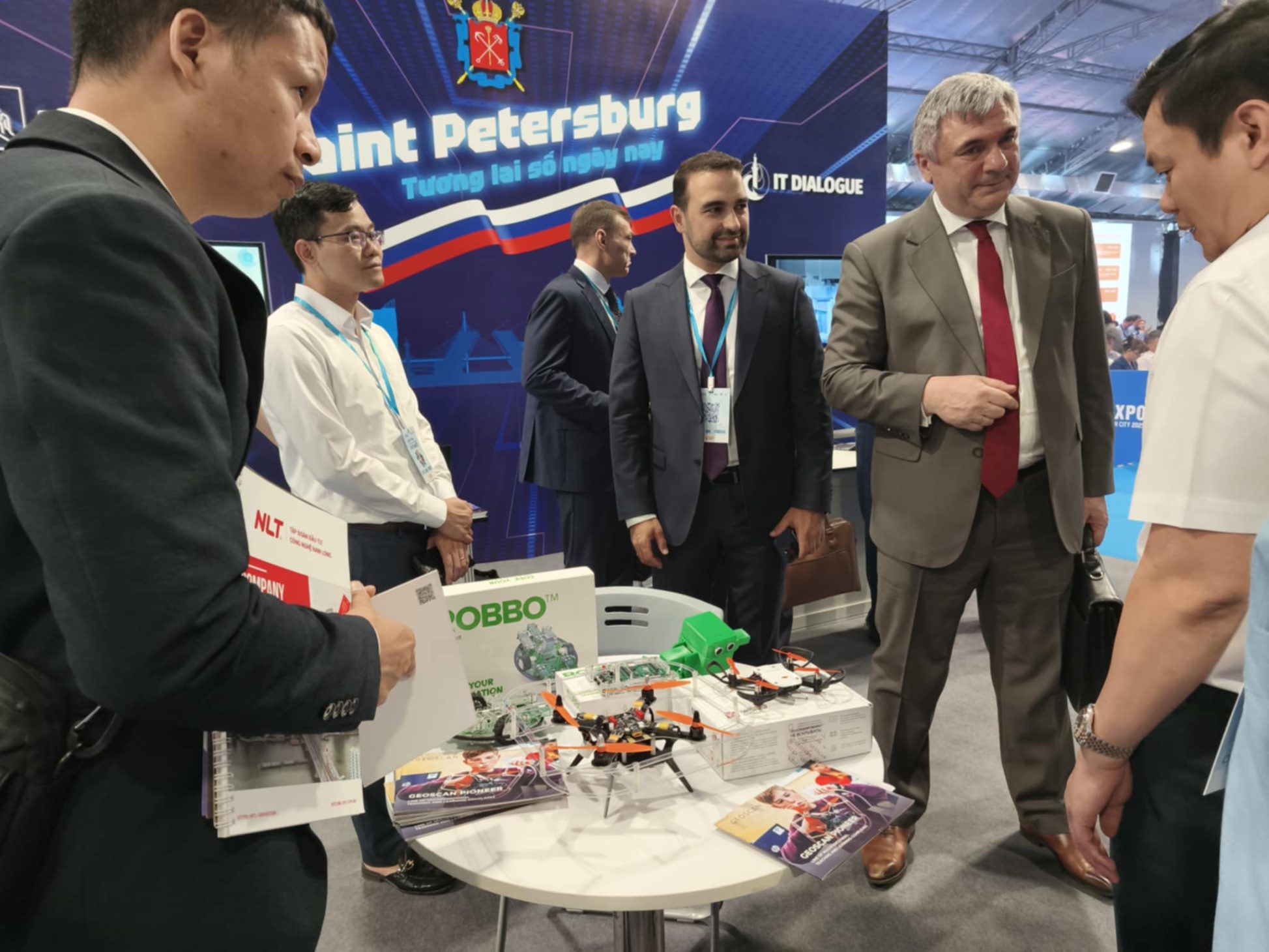 Khai mạc iTECH EXPO 2025: Kết nối sáng tạo - ứng dụng thực tiễn, hợp tác - giao thương - 10458ac3 adb8 4a4a 9401 9560cdf6ba78 1