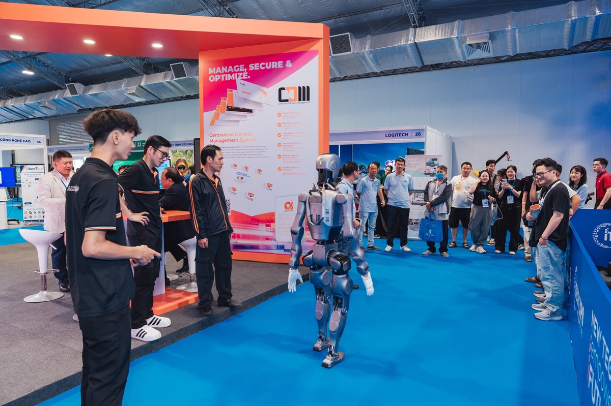 iTECH EXPO 2025 khép lại, thành công vượt ngoài mong đợi - 518316912 122188219538282724 3996503045741340703 n