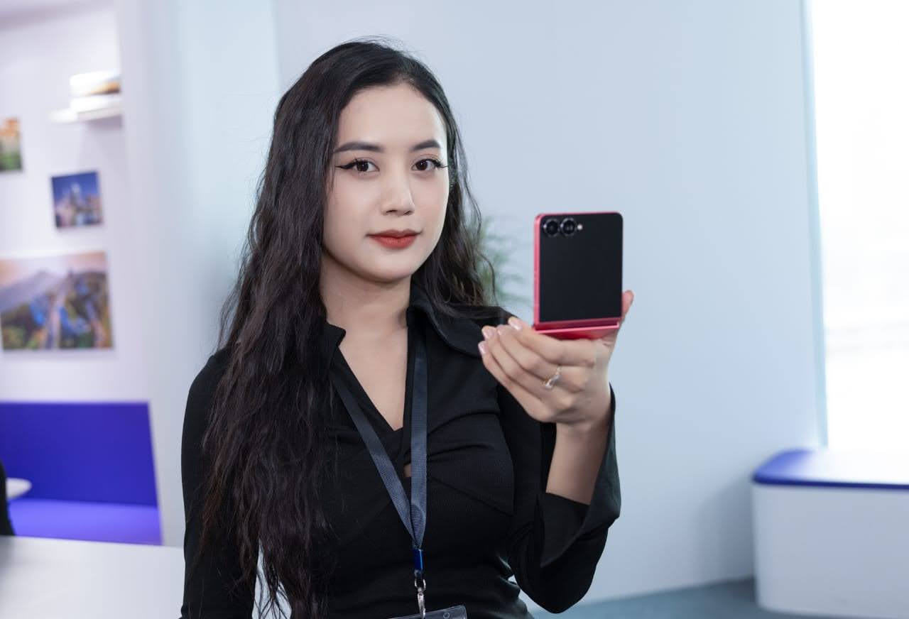 Samsung Galaxy Z Fold7 và Z Flip7, Samsung muốn đưa màn hình gập thành chuẩn mực flagship - IMG 20250706 WA0002