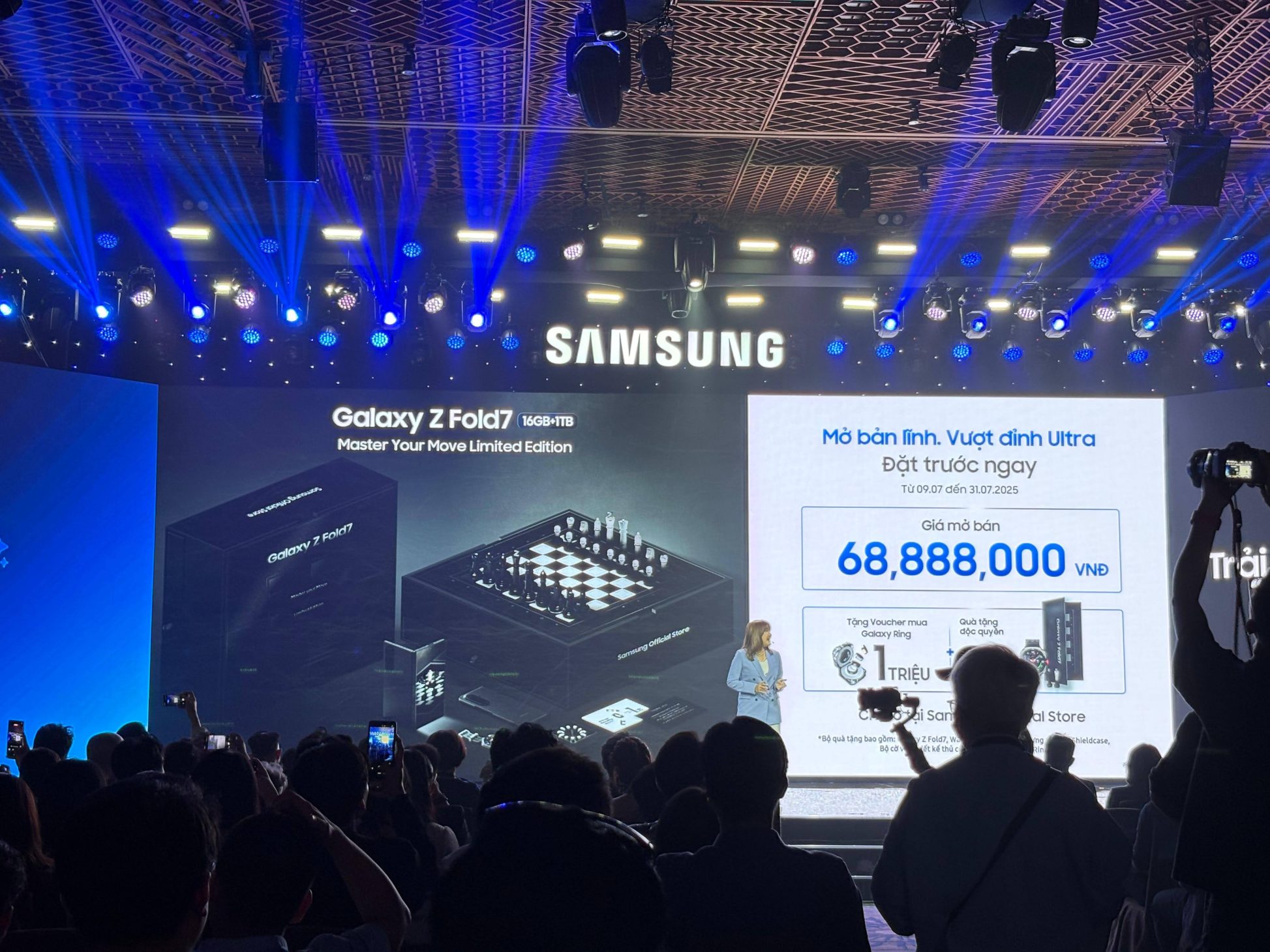 Samsung Galaxy Z Fold7 và Z Flip7, Samsung muốn đưa màn hình gập thành chuẩn mực flagship - IMG 20250710 WA0011