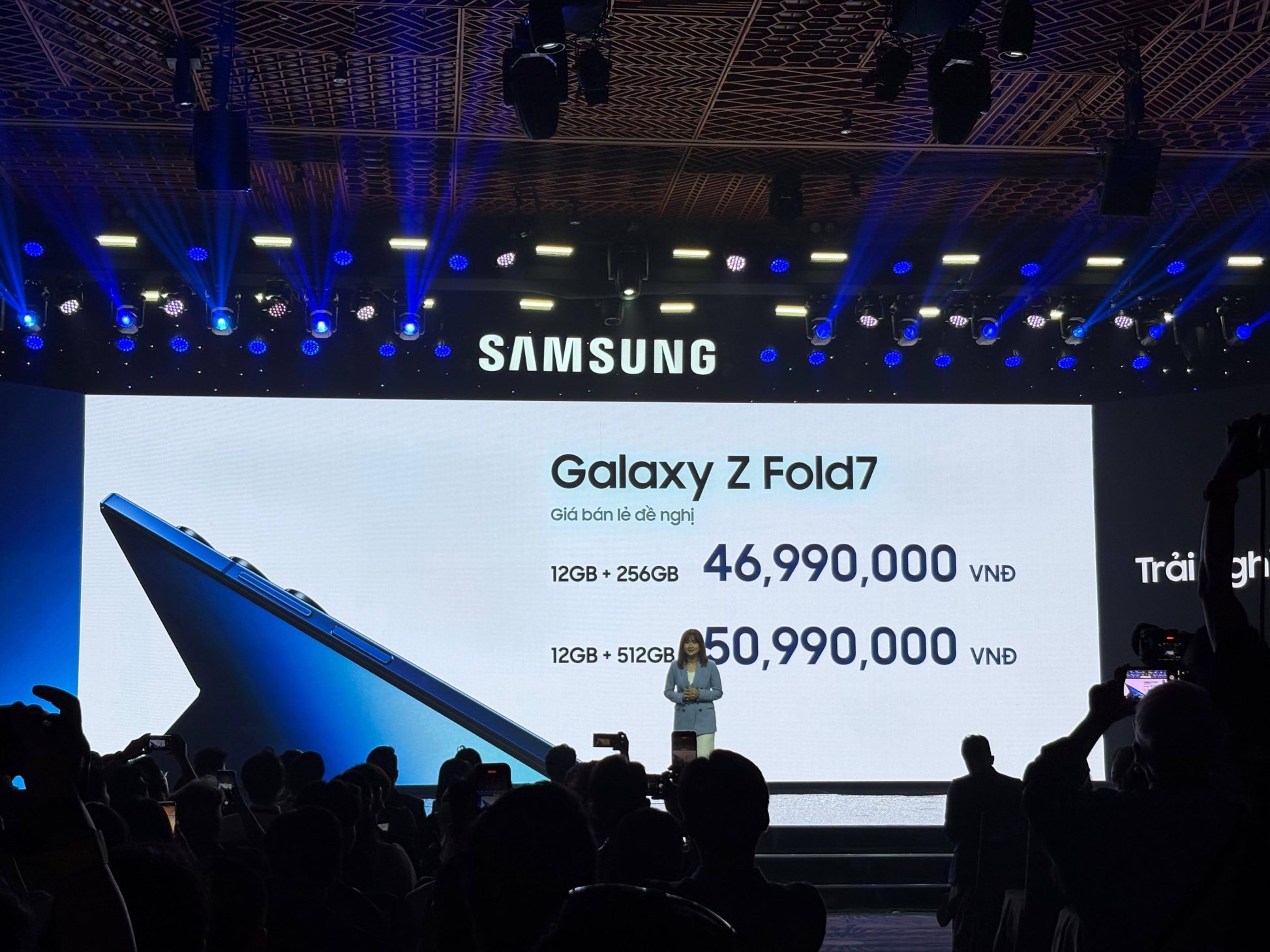 Samsung Galaxy Z Fold7 và Z Flip7, Samsung muốn đưa màn hình gập thành chuẩn mực flagship - IMG 20250710 WA0019 1