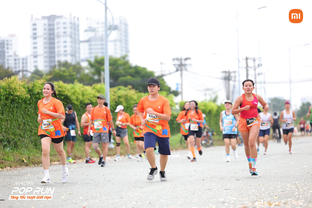Tại giải chạy Xiaomi POP Run 2025, Xiaomi công bố thiết bị đeo lập kỷ lục bán ra - Xiaomi POP Run 2025 2